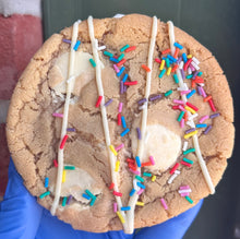 Load image into Gallery viewer, Milkybar Funfetti Cookie Sandwich ^