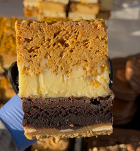 Load image into Gallery viewer, Milkybar Cornflake Brookie