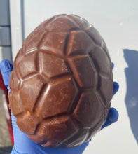 Load image into Gallery viewer, Toffee Crisp Rocky Road Easter Egg ^