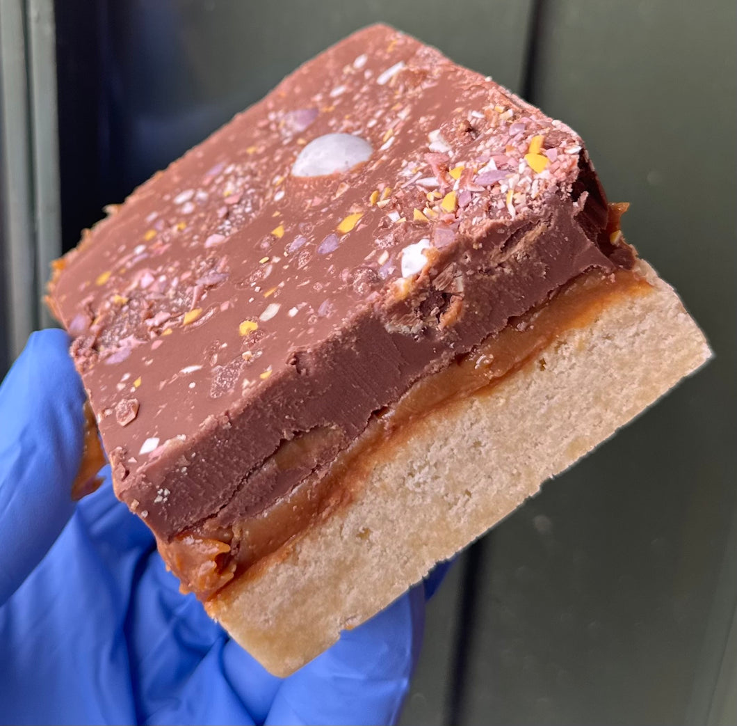 Mini Egg Millionaires Shortbread ^