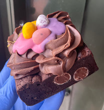 Load image into Gallery viewer, Mini Egg Brownie ^
