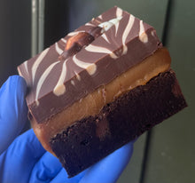 Load image into Gallery viewer, Guylian Caramel Slab * ^
