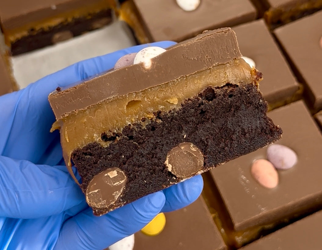 Mini Egg Millionaires Brownie *^