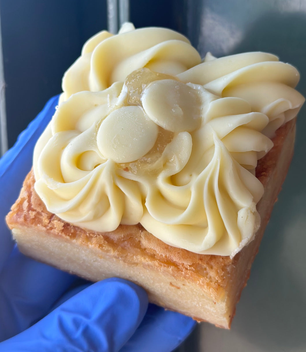 Apple & Custard Blondie ^