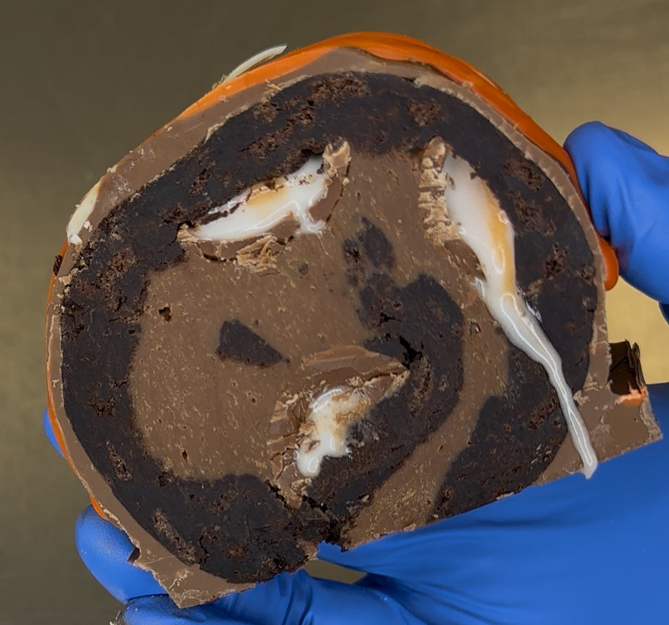 Creme Egg Brownie Roll * ^
