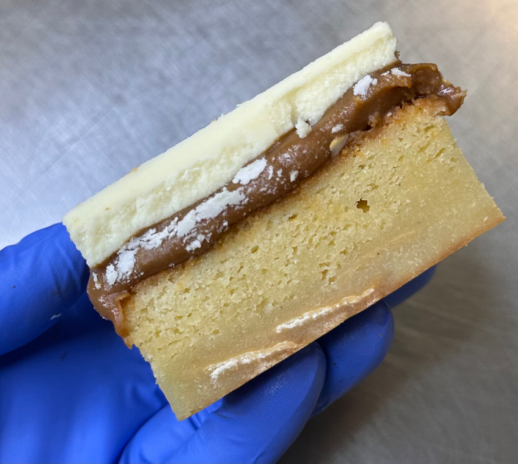 Milkybar Caramel Slab ^