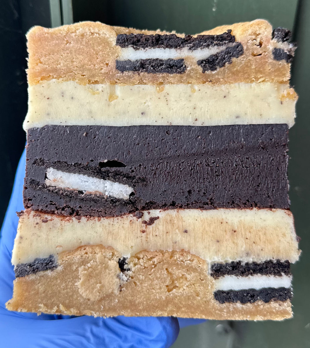 Oreo Cookie Brownie Pie ^