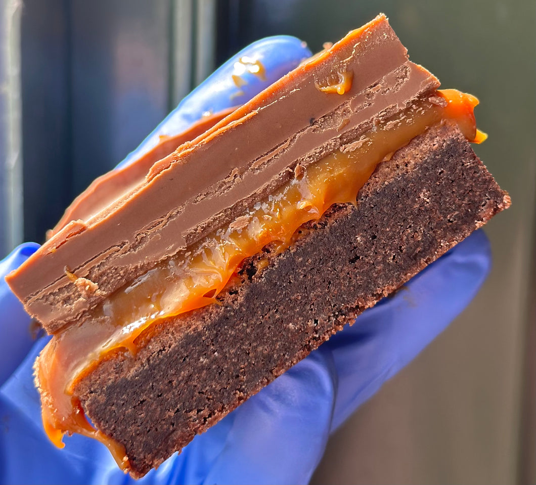 Chocolate Caramel Cookie Millionaires ^