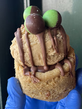 Load image into Gallery viewer, Mint Chocolate Cookie Cup ^
