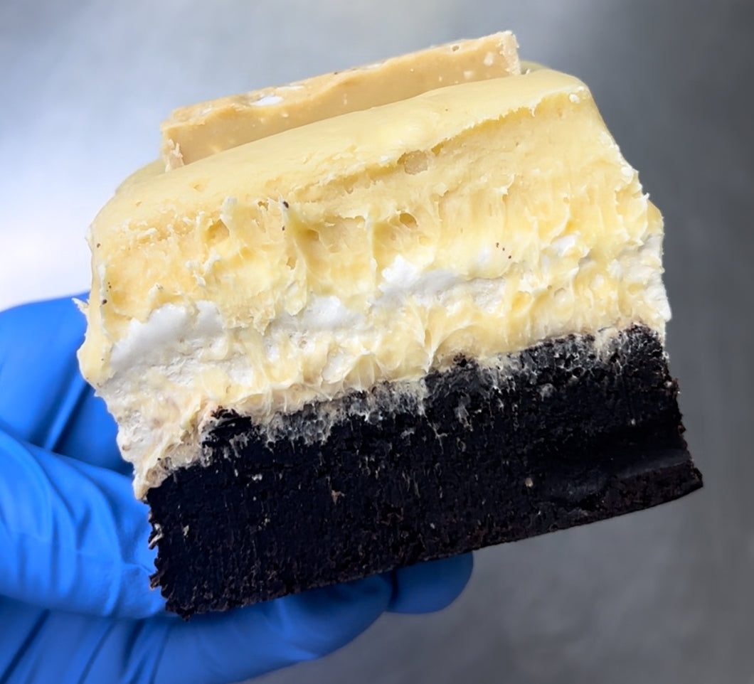 Gold Toblerone Tower * ^