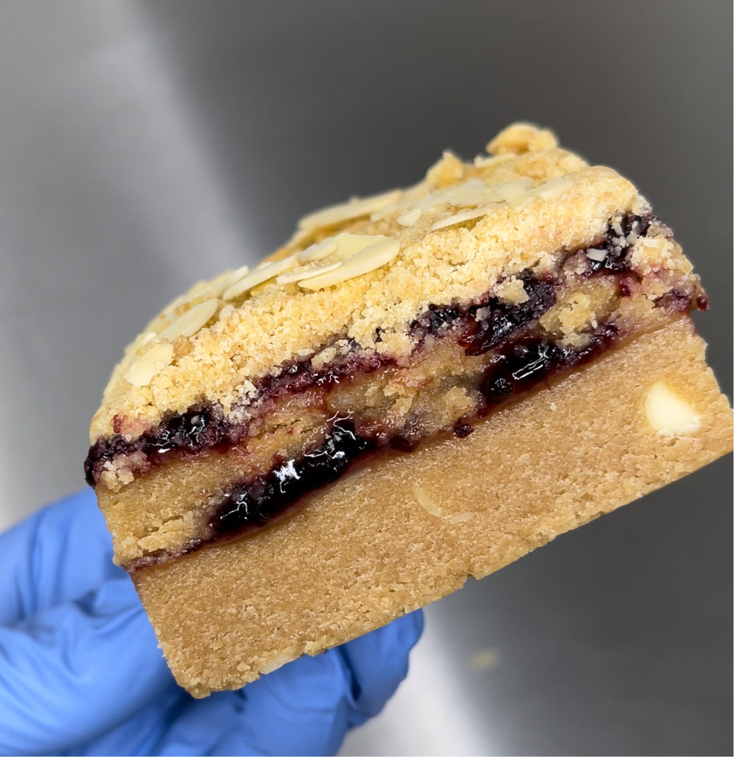 Cherry Bakewell Cookie Crumble ^