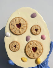 Load image into Gallery viewer, Jammie Dodger &amp; Shortbread Rocky Road Easter Egg
