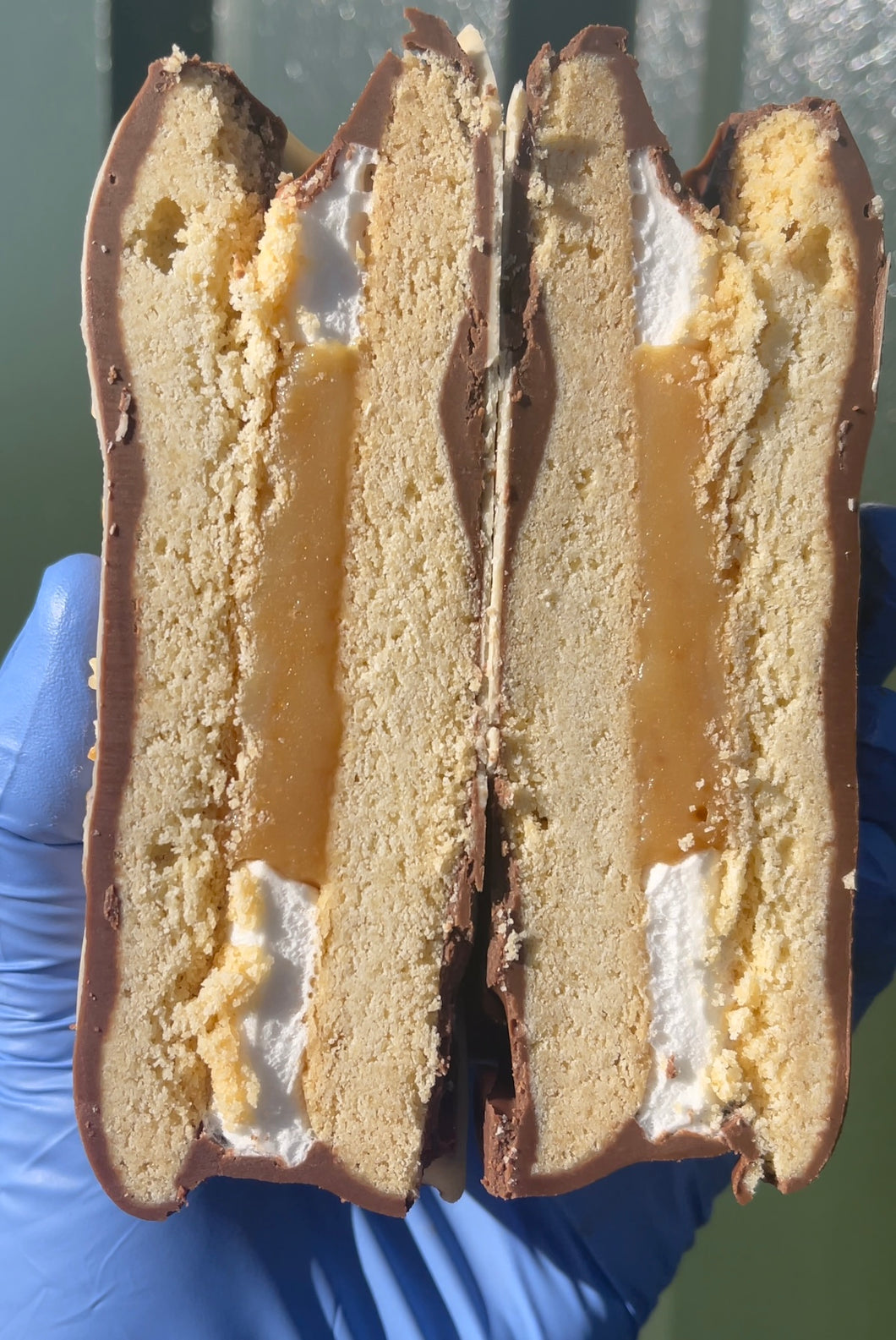 Kinder & Nutella Millionaires Shortbread Wagon Wheel